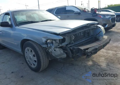 2008 Mercury Grand Marquis Gs z USA, uszkodzony, nr VIN 2MEFM74V18X641974